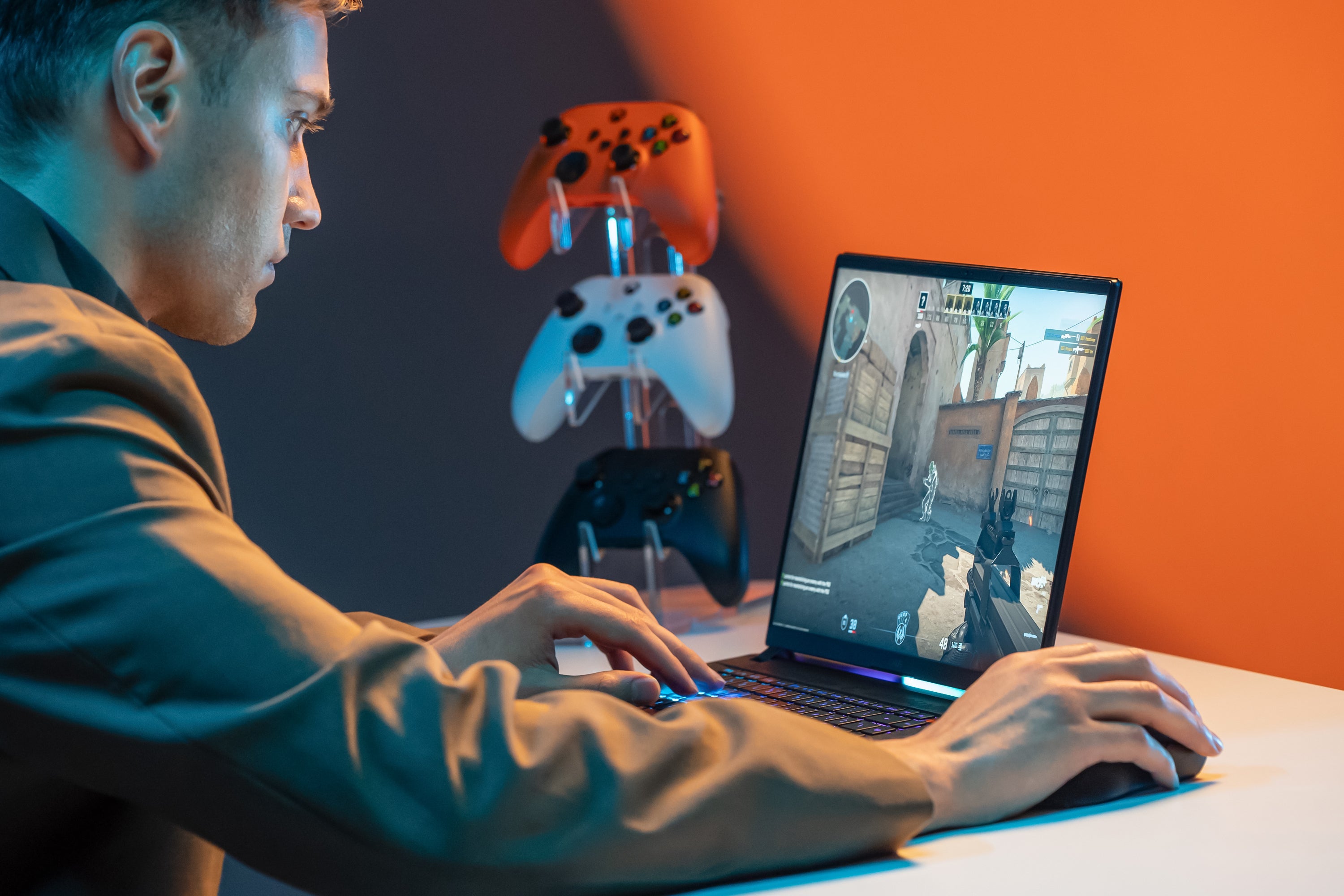 Gigabyte AORUS 16X ASG-63USC65SH Gaming Laptop | Intel Core i7-13650HX Processor - 16GB DDR5 RAM - 1TB NVMe SSD - NVIDIA GeForce RTX 4070 8GB GDDR6 Graphics - 16.0 inches WQXGA 165Hz (Gray, Win11)