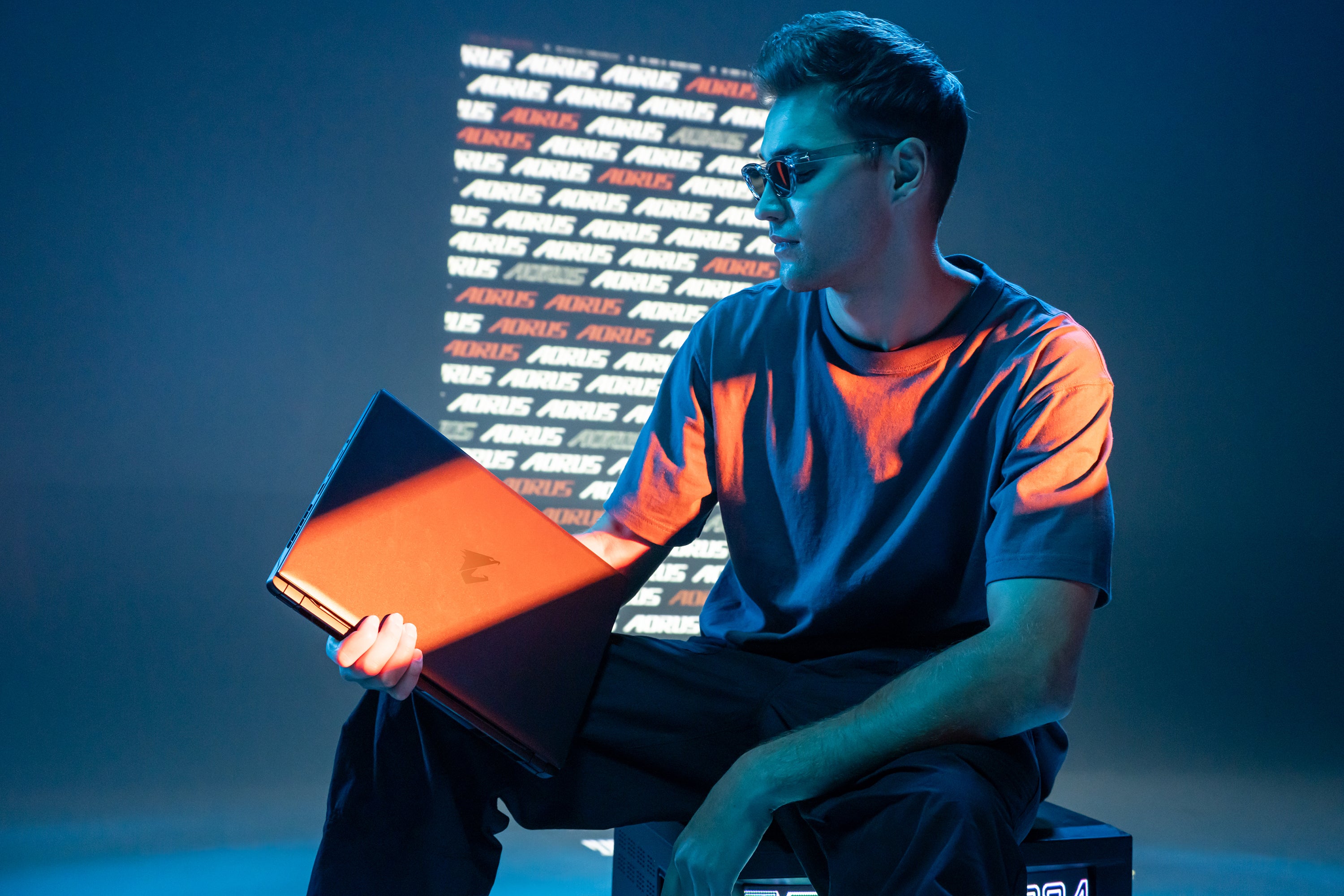 Gigabyte AORUS 16X ASG-63USC65SH Gaming Laptop | Intel Core i7-13650HX Processor - 16GB DDR5 RAM - 1TB NVMe SSD - NVIDIA GeForce RTX 4070 8GB GDDR6 Graphics - 16.0 inches WQXGA 165Hz (Gray, Win11)